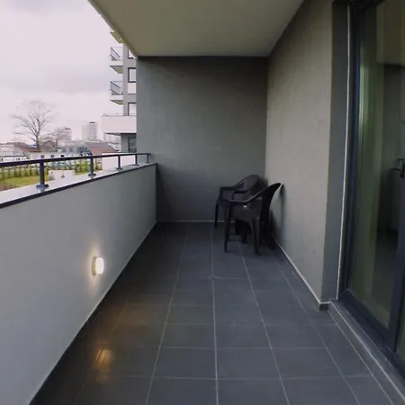 Modern & Peaceful 1Br Apartment With Free Parking Очна Клиника Света Петка Умбал Света Марина С Голяма Ъглова Тераса Warna